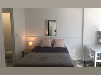 Roomgo UK - A beautiful en suite Double in Battersea, Battersea - £1,350 pcm