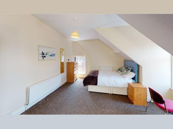 Roomgo UK - 4 Wingrove Road: Safe, warm, comfortable, quiet rooms to rent just off West Road, Newcastle, Fenham - £727 pcm