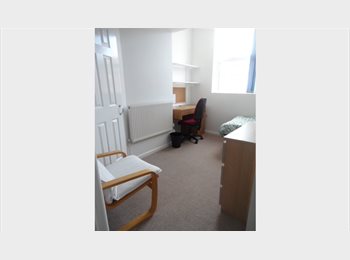 Roomgo UK - Comfortable STUDENT bedroom available AUGUST 2026, Selly Park - £450 pcm