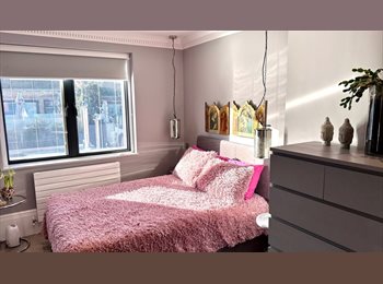 Roomgo UK - Large Luxury double bedroom in a 2 bedroom flat, West Norwood - £1,100 pcm
