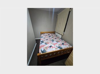 Roomgo UK - Furnished room to rent - close to Huntingdon high street, Huntingdon - £525 pcm