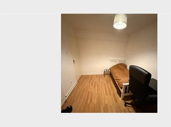 Roomgo UK - Room for rent near paisley campus (uws), Paisley - £450 pcm