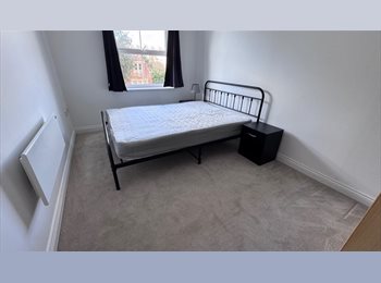 Roomgo UK - Double Room With En-Suite. 400 Yards away from Beach., Boscombe - £650 pcm