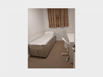 Roomgo UK - Lodger 's Room, Burnt Oak - £650 pcm
