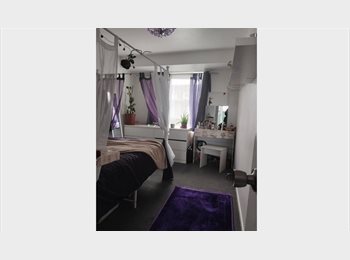 Roomgo UK - Warm & Cozy Double Room next Kings College Hosp only £675 with bills!!, Denmark Hill - £675 pcm
