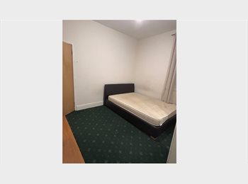 Roomgo UK - One double bed room available to rent, Preston - £350 pcm