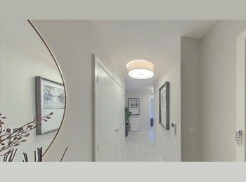 Roomgo UK - Newly furnished 2 bed flat for rent, Hayes - £2,500 pcm