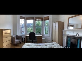 Roomgo UK - Bright Double Room Available in Acton Central, Acton - £918 pcm