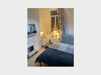 Roomgo UK - Tooting - Double rooms. Lounge / kitchen.  Garden. Near transport, Tooting - £820 pcm