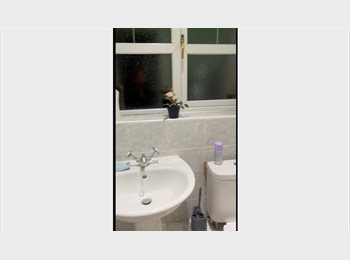 Roomgo UK - Room to rent, Banstead - £900 pcm