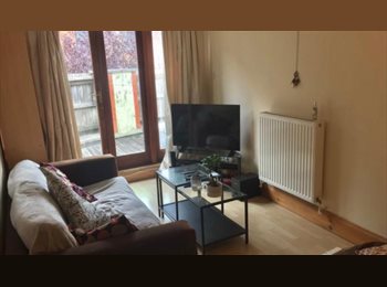 Roomgo UK - Room in 2 bed flat on Gloucester Road, Bristol by the arches, The Arches - £700 pcm