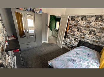 Roomgo UK - Double room for rent, West Bromwich - £400 pcm