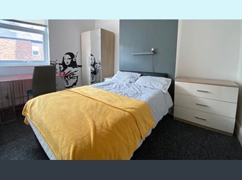 Roomgo UK - Room available to rent in student house just off Smithdown Road!, Wavertree - £520 pcm