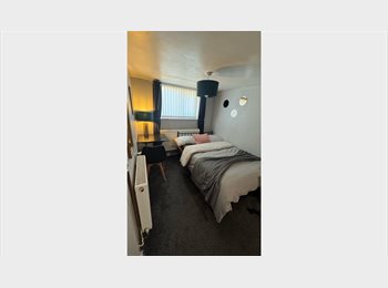 Roomgo UK - Private Studio – Edgbaston (B16) – All Bills Included, Ladywood - £700 pcm