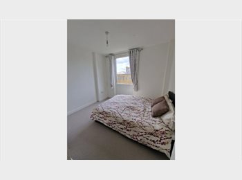 Roomgo UK - NHS Professionals Welcome – Double Room in West London, Hanwell - £1,000 pcm