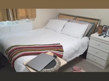 Roomgo UK - Double room available, Watford - £750 pcm