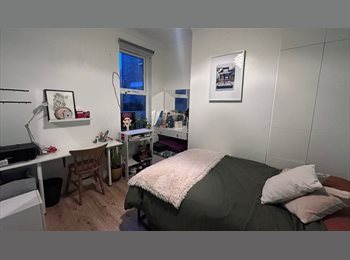Roomgo UK - Lovely room in friendly female house, Nunhead - £800 pcm