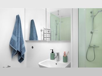 Roomgo UK - Looking for a student to take over my en-suite room at Scape Canada Water from early June, Rotherhithe - £300 pcm