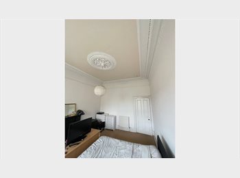 Roomgo UK - Room for rent Glasgow West End 17 May, Hillhead - £615 pcm