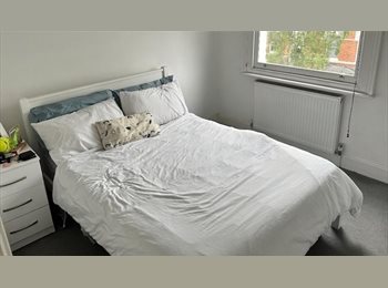Roomgo UK - Furnished Double Bedroom in St John's Wood, St John's Wood - £1,125 pcm