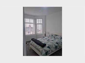 Roomgo UK - Double room to let, Newport - £520 pcm