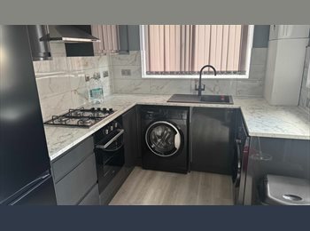 Roomgo UK - Excellent Double room, Walton - £115 pcm