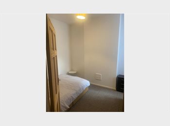 Roomgo UK - Flat to share, Crofton Park - £1,100 pcm
