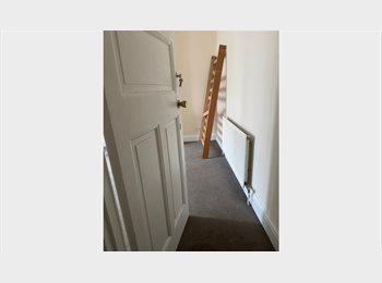Roomgo UK - Spacious double room, Capability Green - £520 pcm