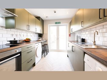 Roomgo UK - BRAND-NEW LUXURY SHARED ACCOMODATION, Huntingdon - £750 pcm