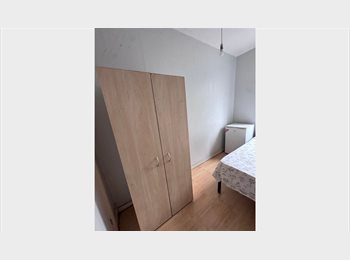 Roomgo UK - UPTON PARK Credon Road, E13 9BS  £700 Single (Available Now) G, Upton Park - £700 pcm