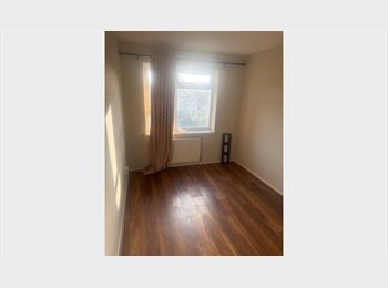 Roomgo UK - Room to let, Woolwich - £700 pcm