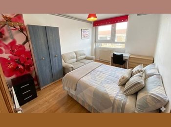 Roomgo UK - Double Room in Bow-Startford 5 mins to station, Bow - £800 pcm