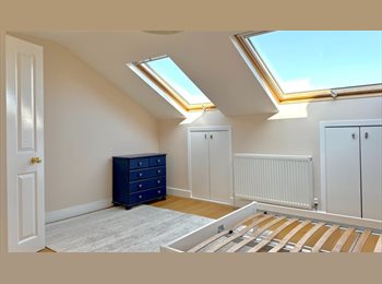 Roomgo UK - Large double room with ensuite & dedicated study!, Harringay - £1,600 pcm