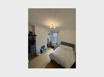 Roomgo UK - Sublet, London fields, Hackney, Spacious Double Room, Hackney - £1,150 pcm