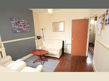 Roomgo UK - Cardiff Met house looking for a 4th tenant, Cathays - £535 pcm