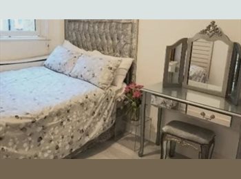 Roomgo UK - Lovely Double Room Available W9, Queens Park - £700 pcm