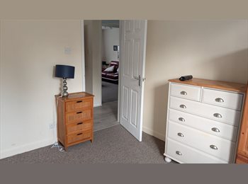 Roomgo UK - Flatmate wanted, Poole - £750 pcm
