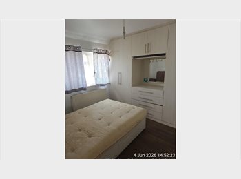 Roomgo UK - 2 Rooms Available to Rent – Yeading, Hayes, Yeading - £950 pcm
