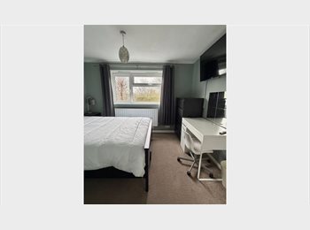 Roomgo UK - Double Bedroom, Watford - £700 pcm