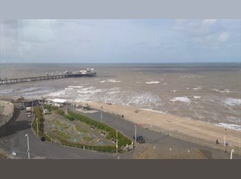 Roomgo UK - Room with a sea view, Blackpool - £550 pcm