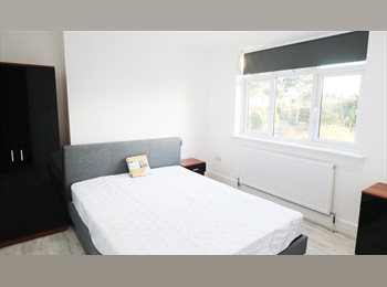 Roomgo UK - Colliers Wood, Colliers Wood - £1,050 pcm