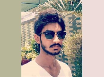 Roomgo UK - Danish  - 32 - Edinburgh