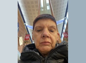 Roomgo UK - Susan - 68 - Solihull