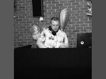 Roomgo UK - James Freddie - 41 - Thatcham