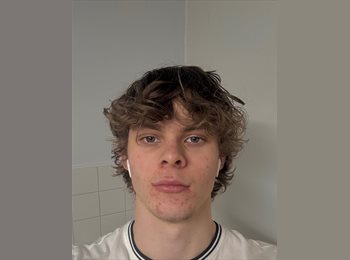 Roomgo UK - Calum - 19 - Bristol