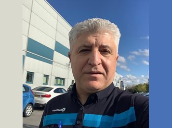 Roomgo UK - Khalil - 56 - Manchester