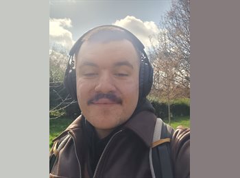 Roomgo UK - Noah - 21 - Salford