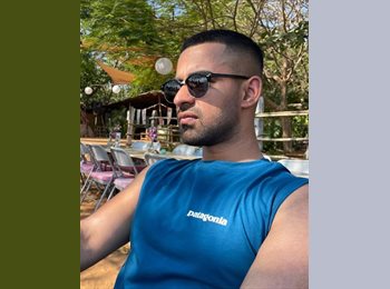 Roomgo UK - Divas - 30 - Sheffield