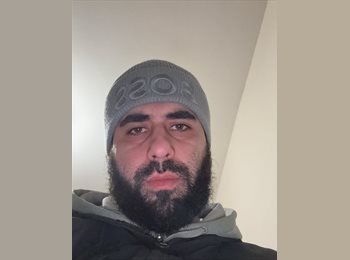 Roomgo UK - Erhan - 29 - Charing Cross