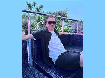 Roomgo UK - Dominic - 28 - Hunsbury Meadows